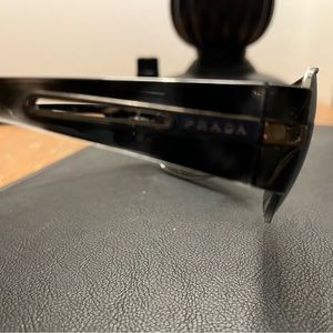 Beautifully designed prada sunglasses.